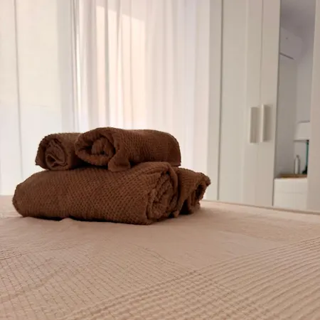 Stylish 2 Bedroom With Hot Tub And Terrace - Appartamento